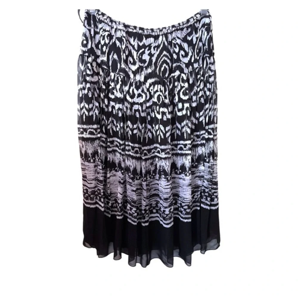 Nine West‎ NWT 100% Silk flowy Midi Skirt 10